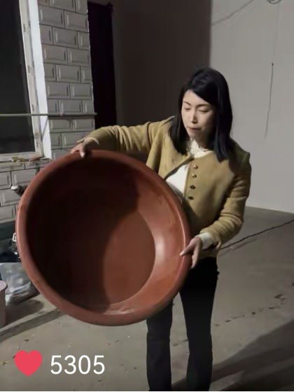 六元永安 四十年不坏的塑料盆，映照的不仅是回忆